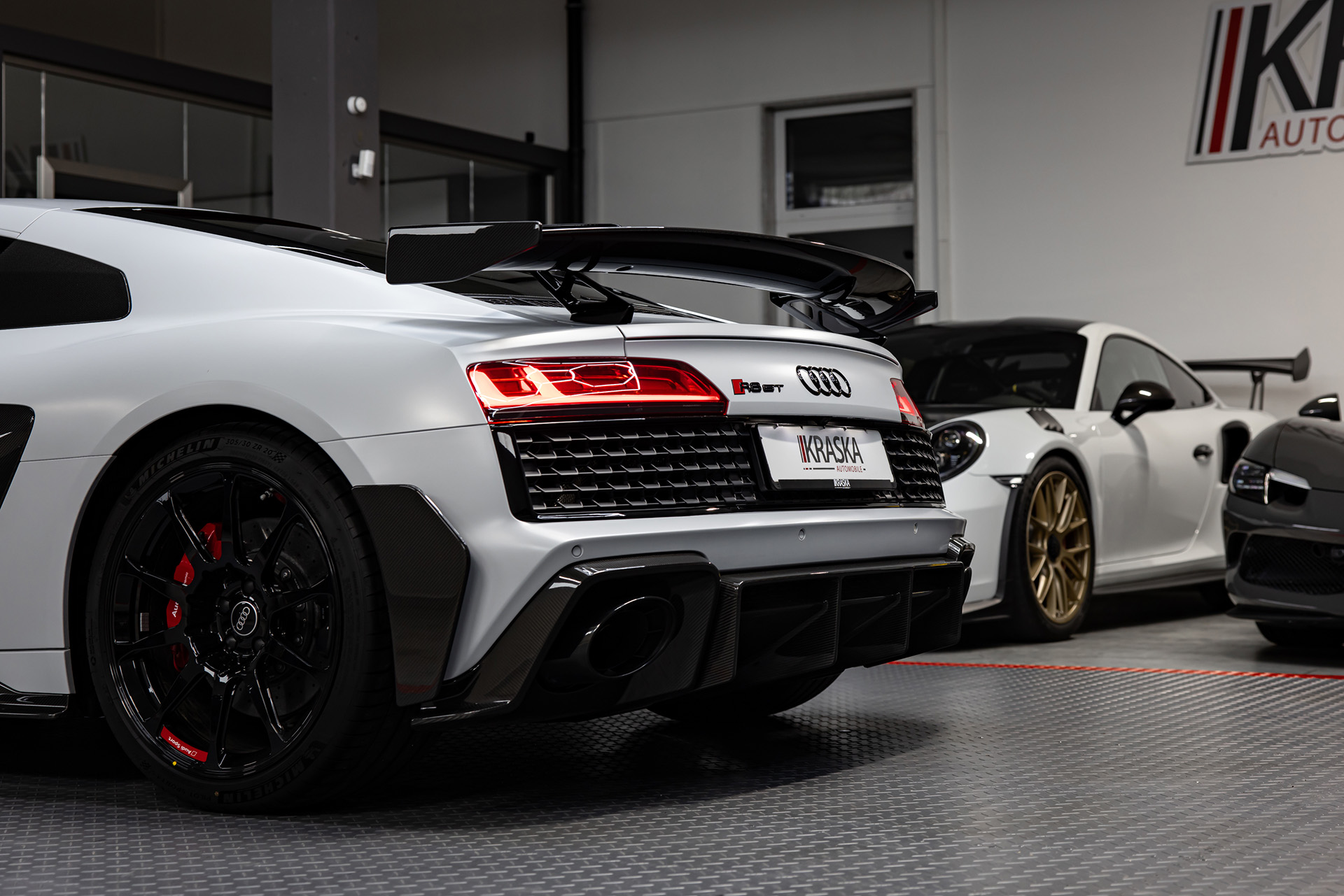 R8